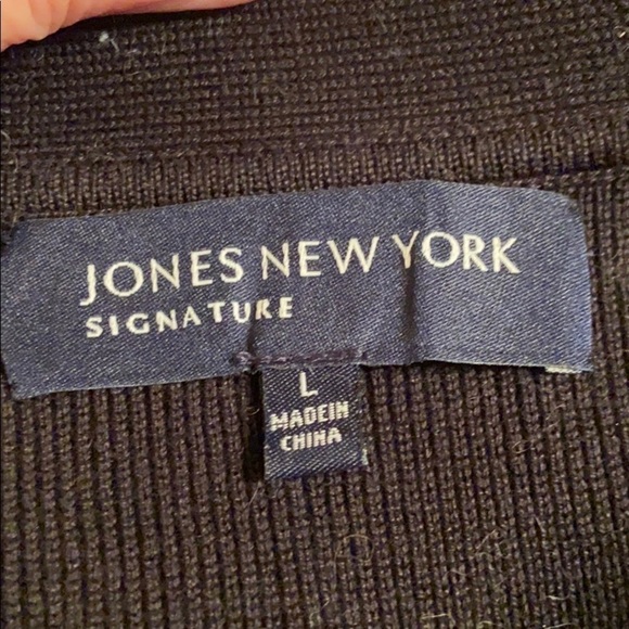 Jones of New York Signature buckle front jacket - Picture 6 of 10